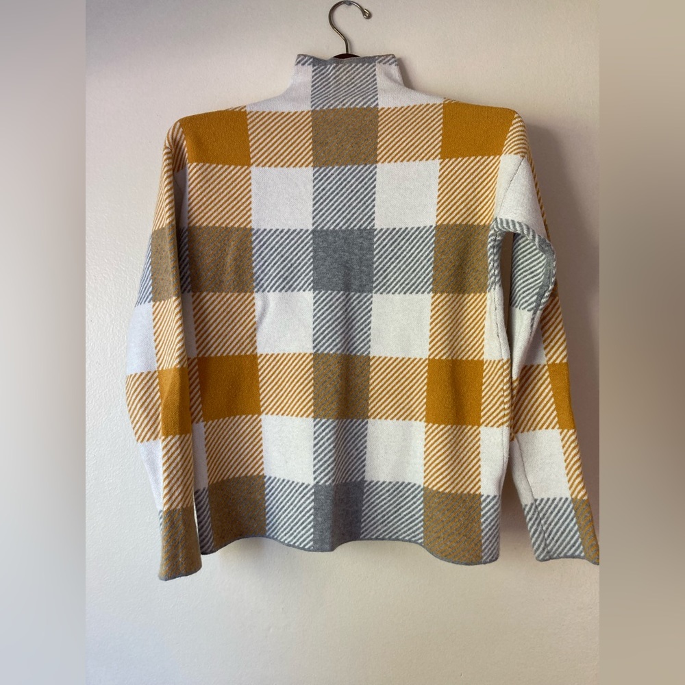 Tahari Plaid Turtleneck Sweater Size XS